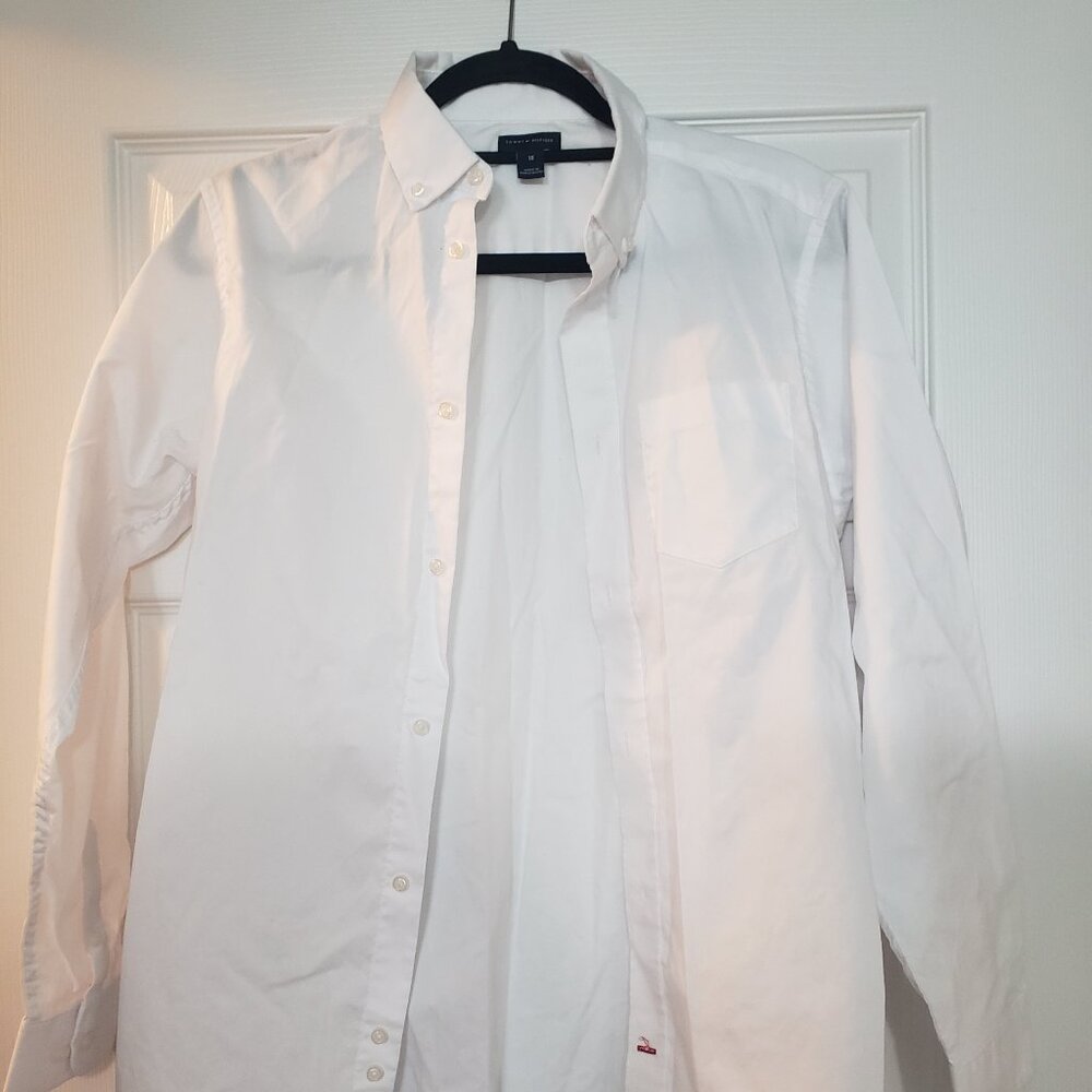 Boys XXL size 18 Tommy Hilfiger LIKE NEW white button down formal shirt